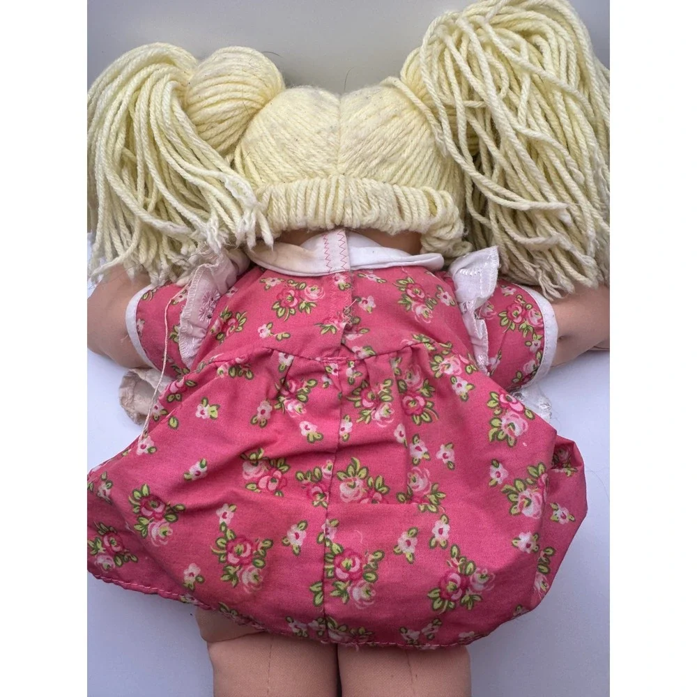 Vintage‎ Cabbage Patch Kid Doll Blond Pigtails Original Outfit Collectible Toy